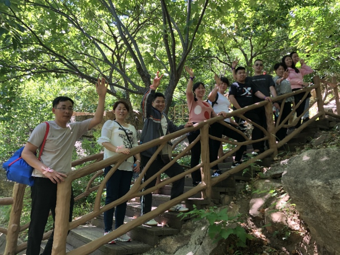 C:\Users\yhx\Desktop\张琪\20190614神堂峪户外\精选\9.JPG